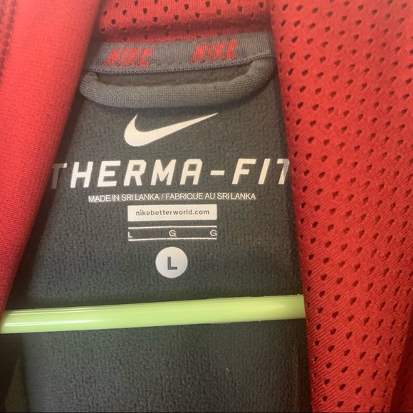 Nike Sweatshirt - Picture 2 of 3